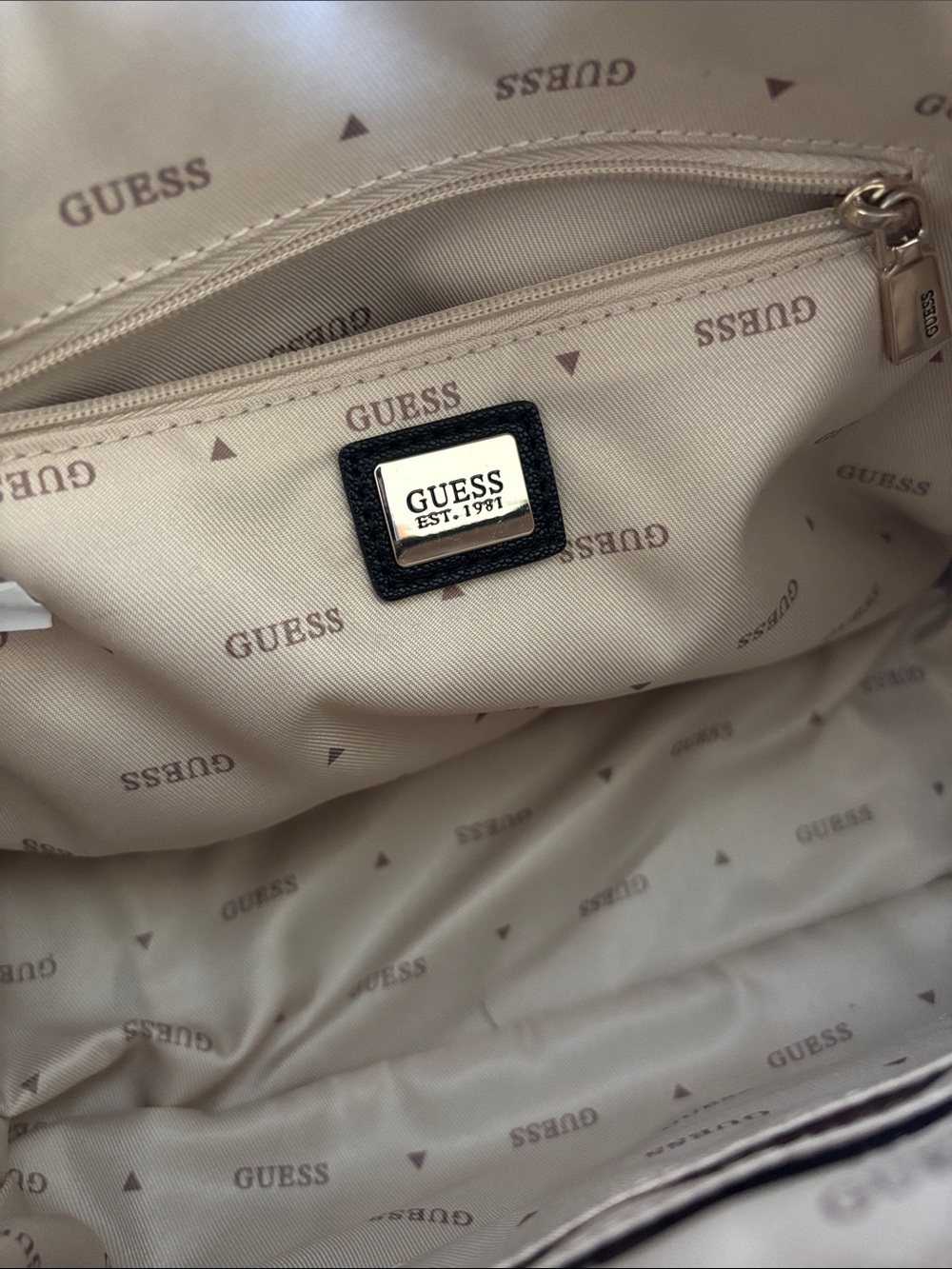 Guess Atabey Quilted Box Satchel Bag w/ Detachable Adjustable Strap New - Picture 4 of 16
